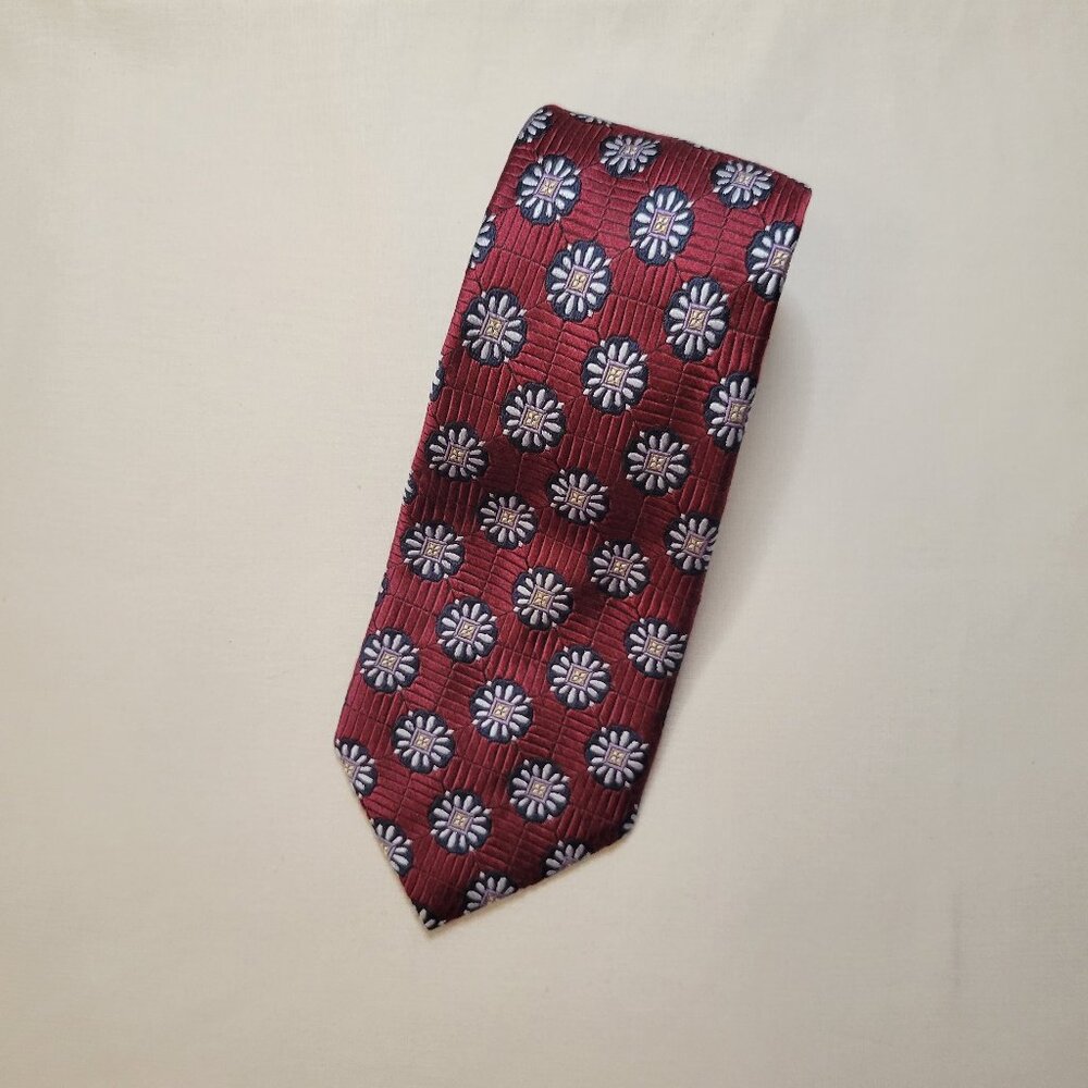 Jos. A Bank Men's Signature Gold 100% Silk Tie Red Daisy Pattern Elegant Vintage